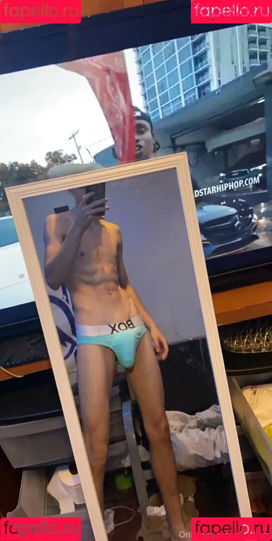 alex3legs Onlyfans Photo Gallery 