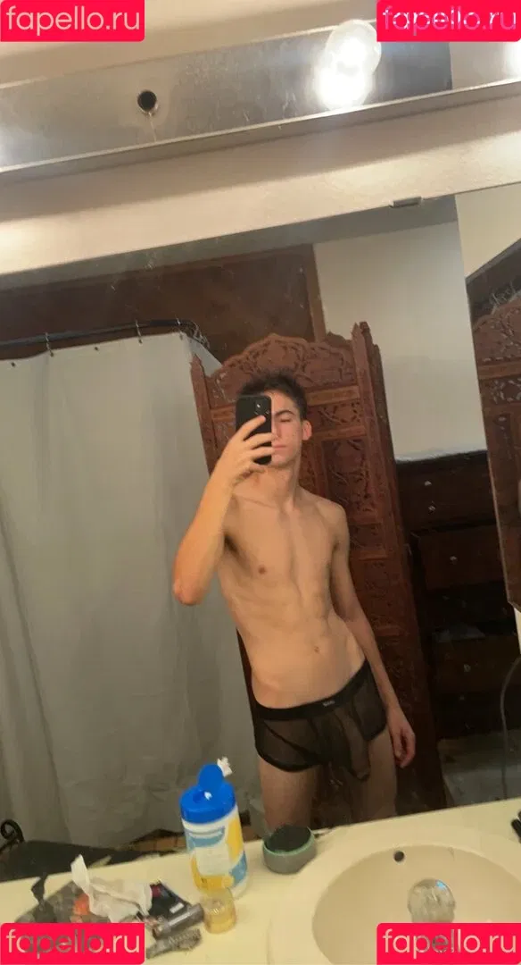 alex3legs Onlyfans Photo Gallery 