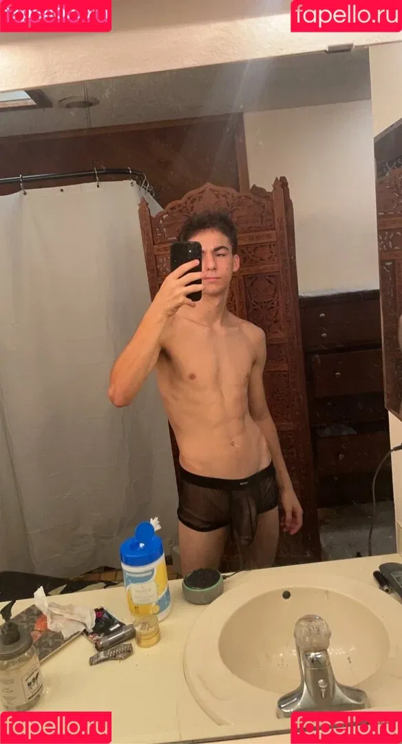 alex3legs Onlyfans Photo Gallery 