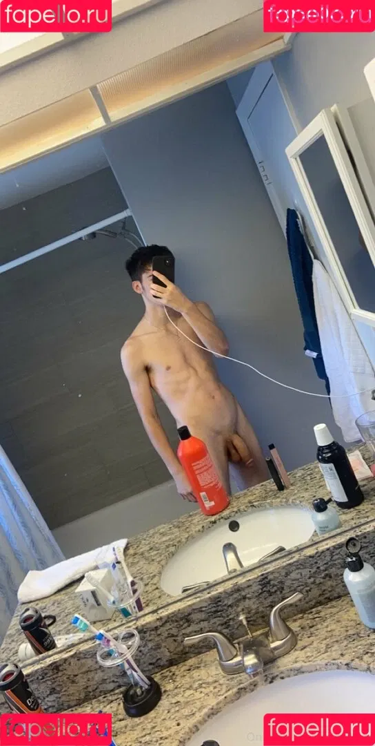 alex3legs Onlyfans Photo Gallery 
