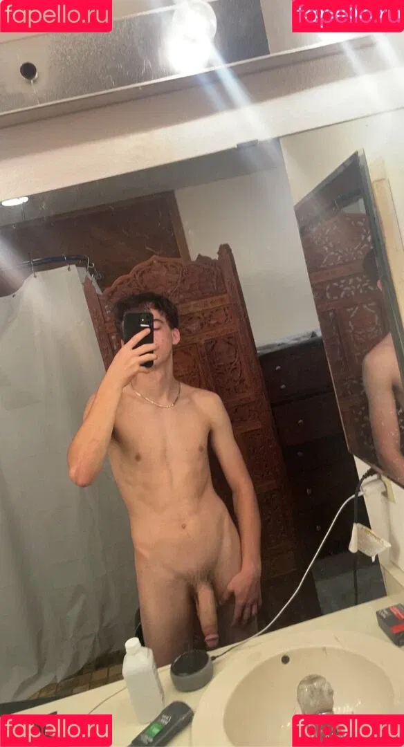 alex3legs Onlyfans Photo Gallery 