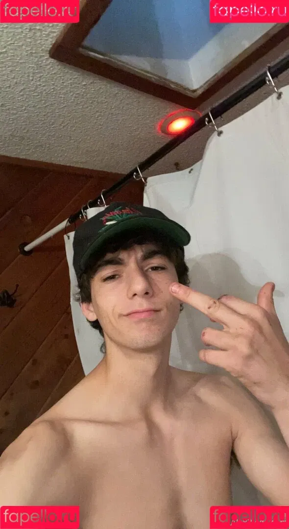 alex3legs Onlyfans Photo Gallery 