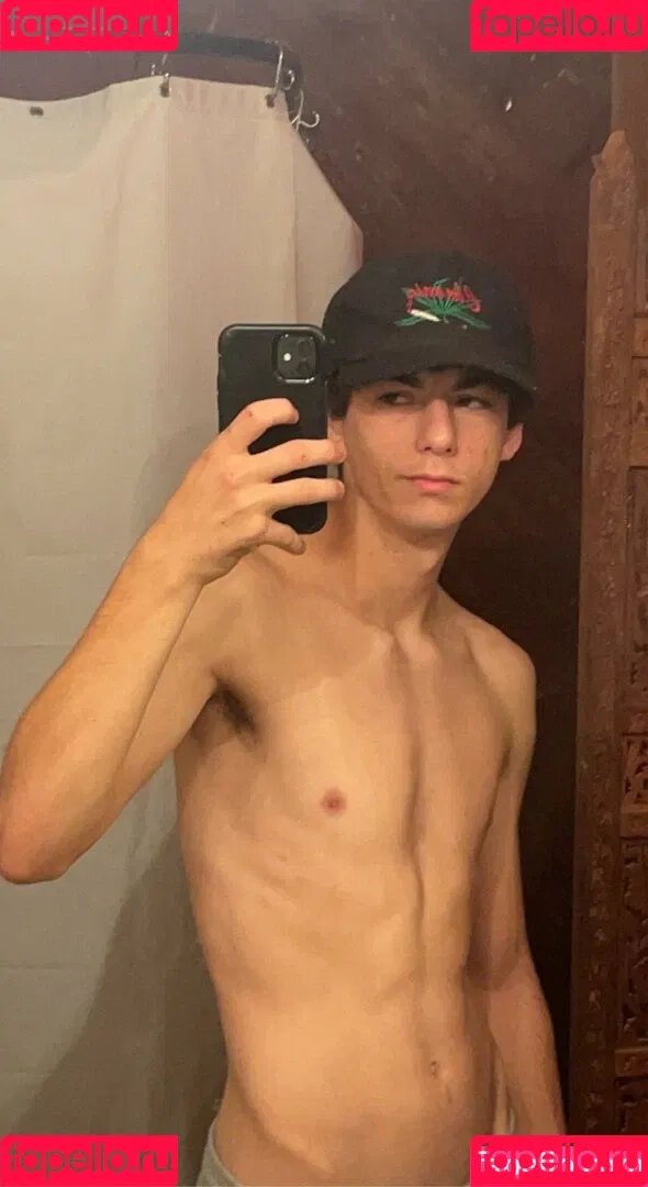 alex3legs Onlyfans Photo Gallery 