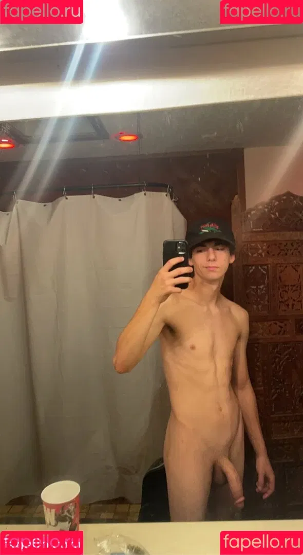 alex3legs Onlyfans Photo Gallery 