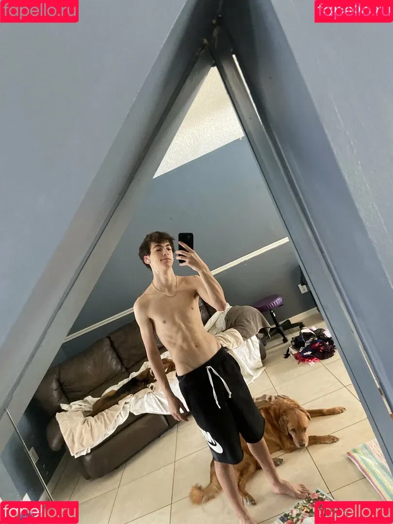 alex3legs Onlyfans Photo Gallery 