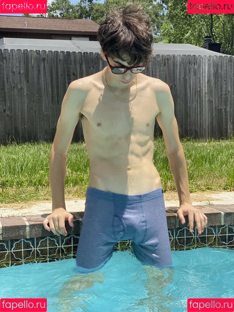 alex3legs Onlyfans Photo Gallery 