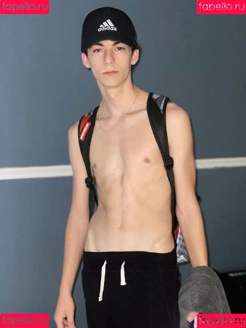 alex3legs Onlyfans Photo Gallery 