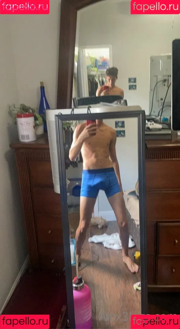 alex3legs Onlyfans Photo Gallery 