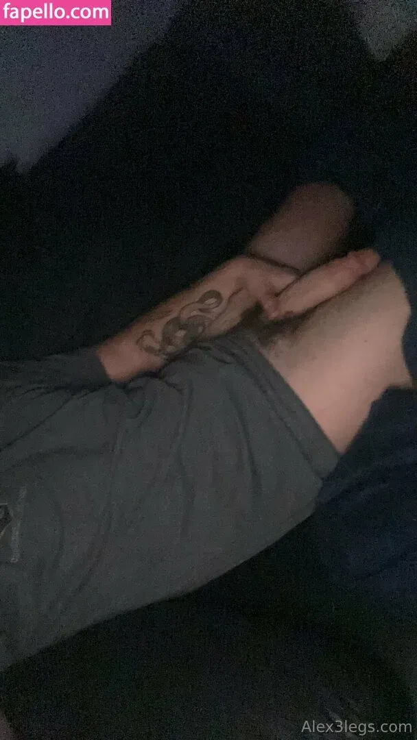 alex3legs Onlyfans Photo Gallery 