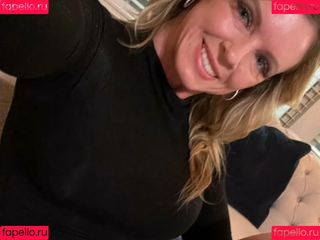 Sweet Vickie Onlyfans Photo Gallery 