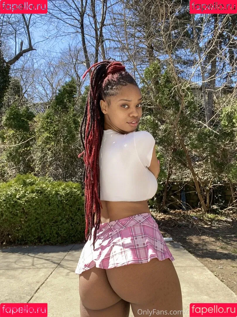 Nicola Correia Onlyfans Photo Gallery 