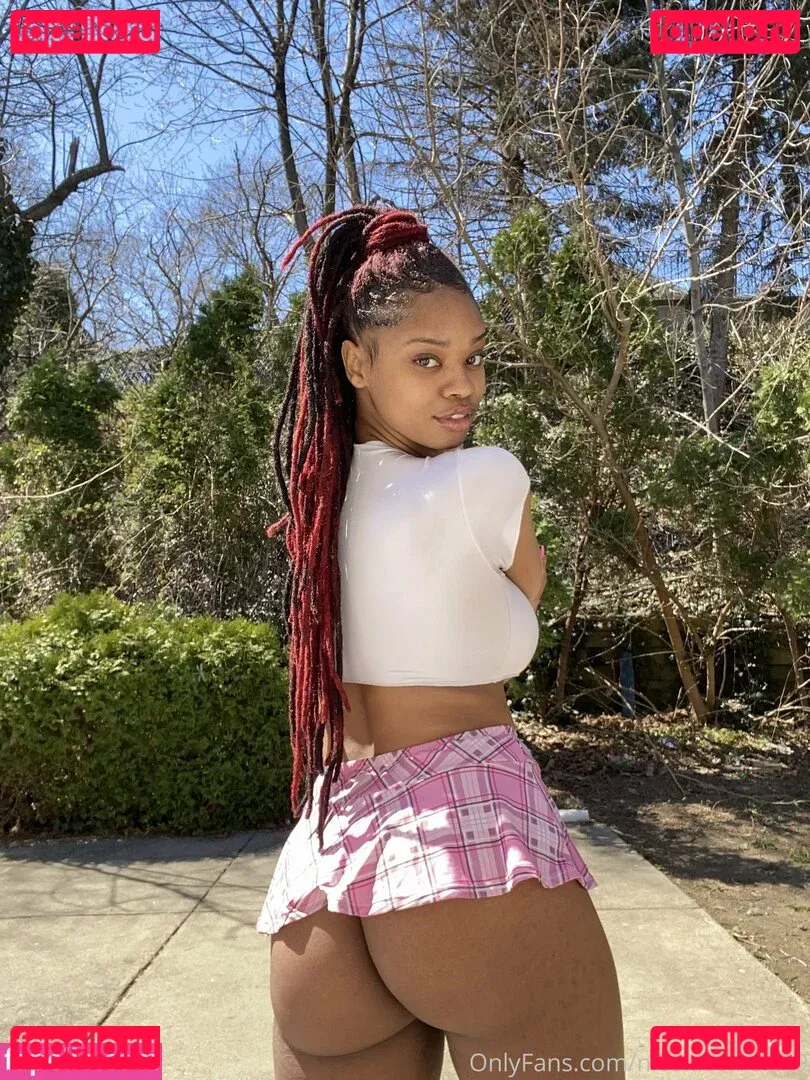 Nicola Correia Onlyfans Photo Gallery 