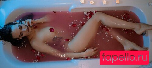 Vikioutofspace Nude Onlyfans Photo 17