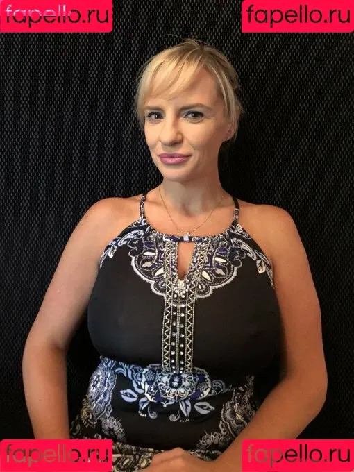 Tori Hendricz Onlyfans Photo Gallery 