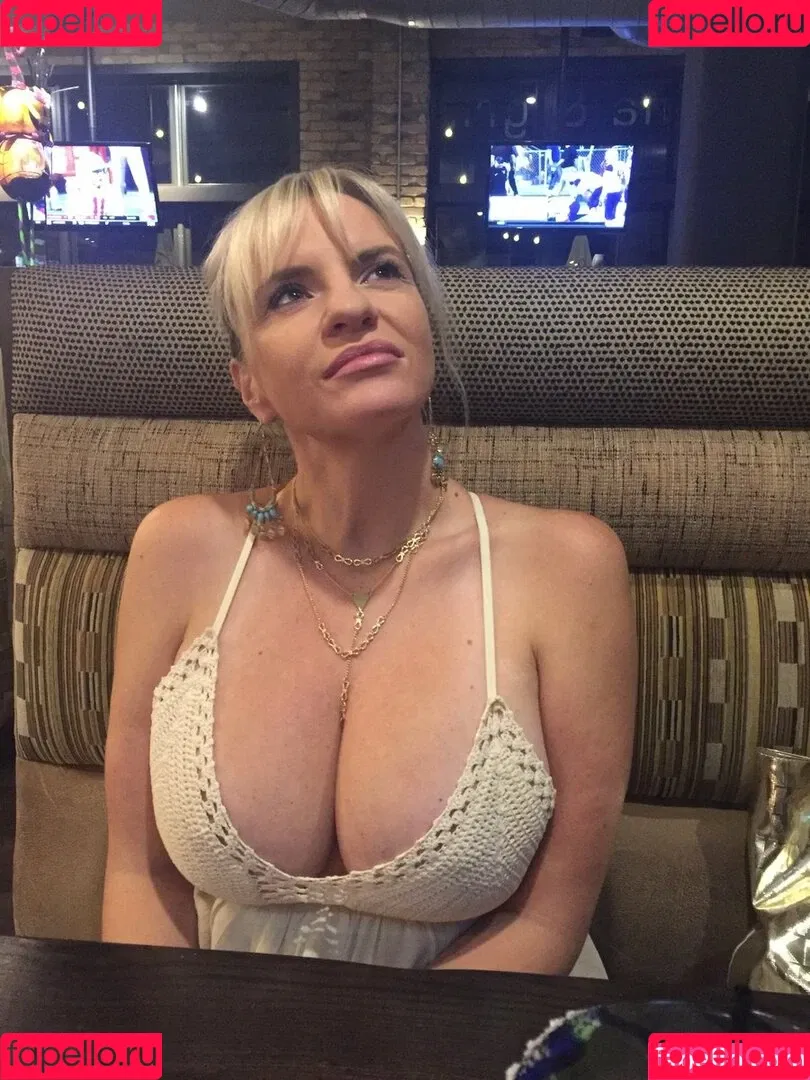 Tori Hendricz Onlyfans Photo Gallery 