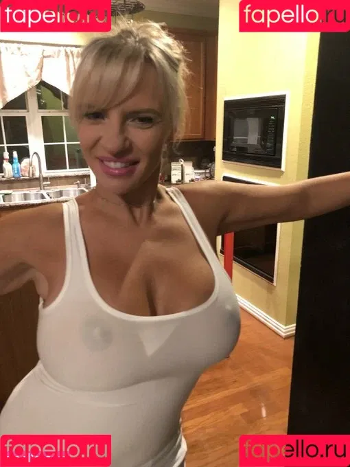 Tori Hendricz Onlyfans Photo Gallery 