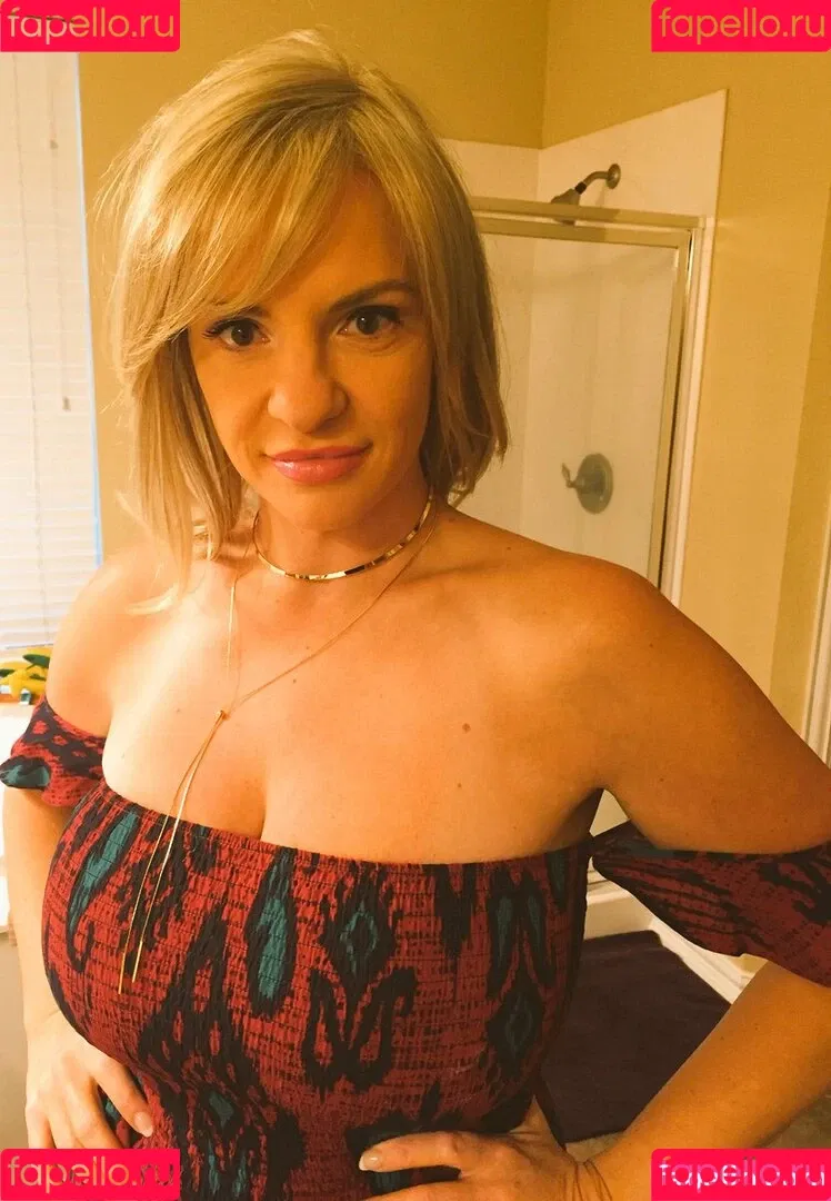 Tori Hendricz Onlyfans Photo Gallery 