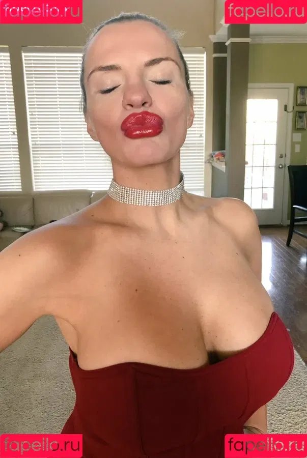 Tori Hendricz Onlyfans Photo Gallery 