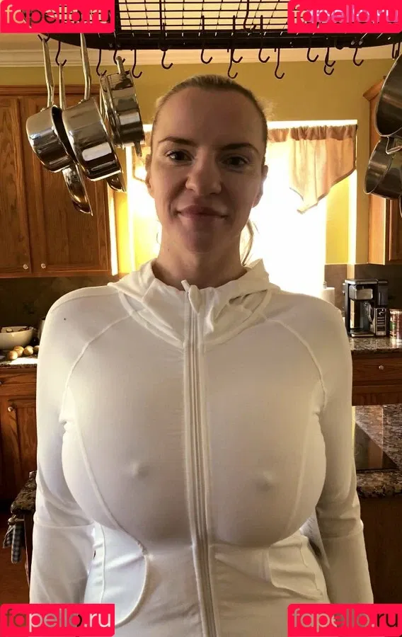 Tori Hendricz Onlyfans Photo Gallery 