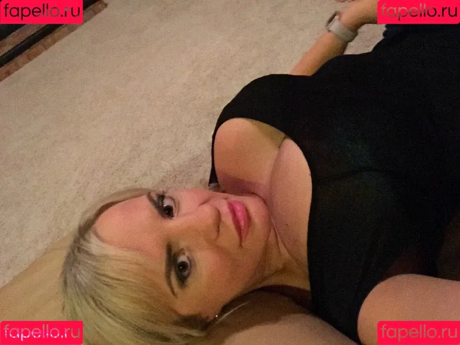Tori Hendricz Onlyfans Photo Gallery 