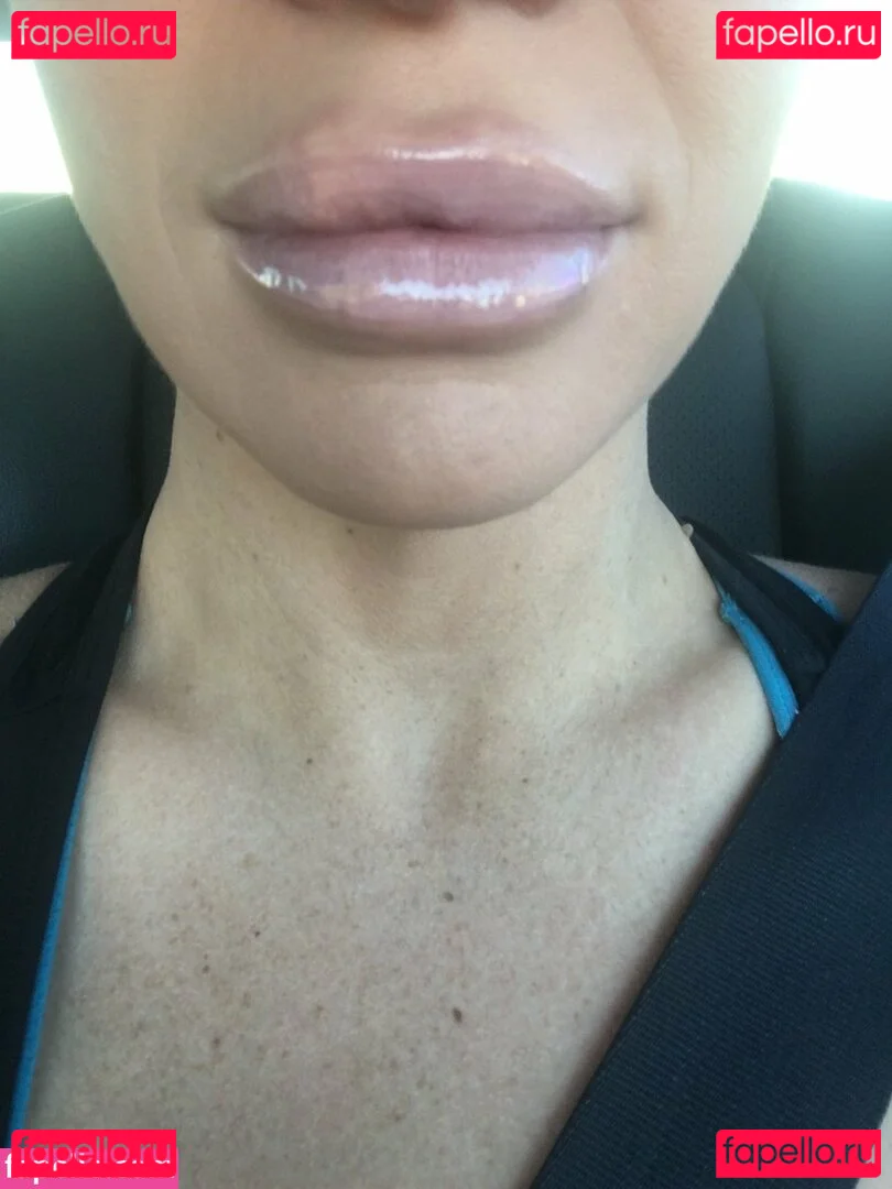 Tori Hendricz Onlyfans Photo Gallery 