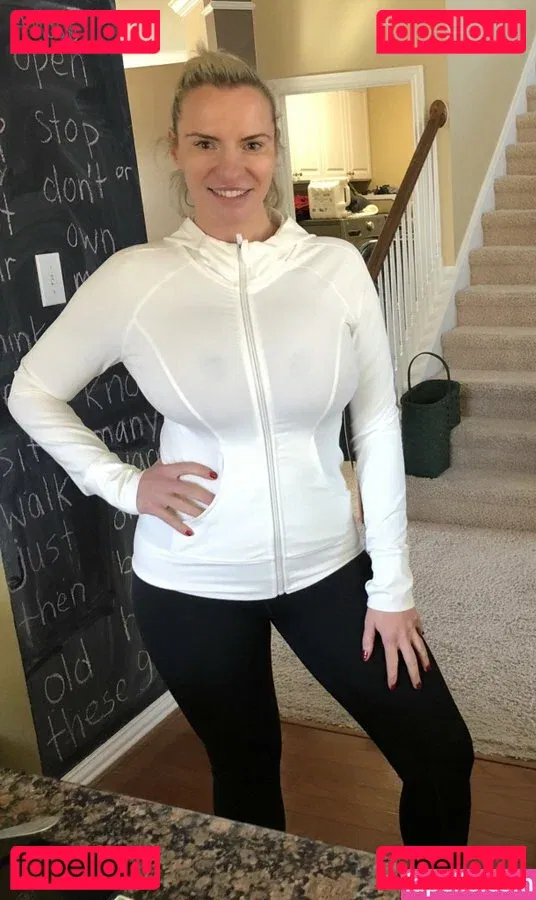 Tori Hendricz Onlyfans Photo Gallery 