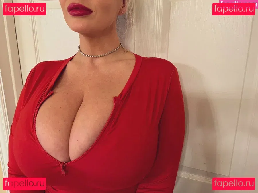 Tori Hendricz Onlyfans Photo Gallery 