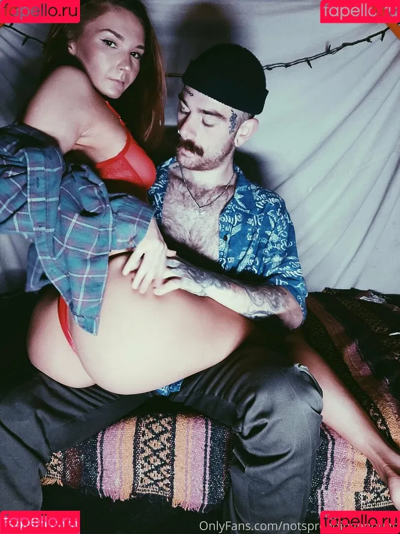 thisominouslife Onlyfans Photo Gallery 
