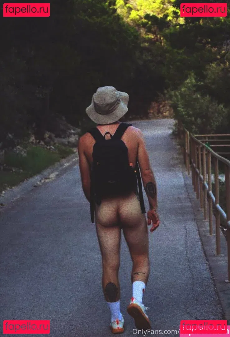 thisominouslife Onlyfans Photo Gallery 