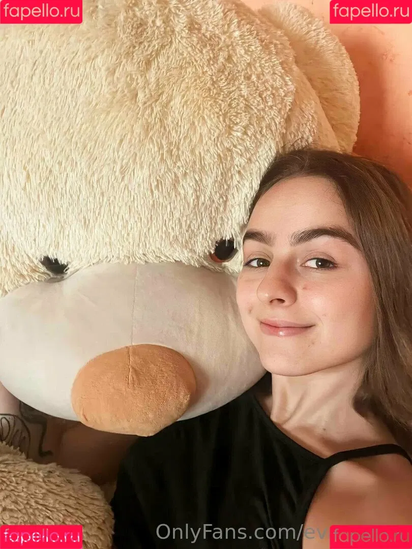 eva_percy Onlyfans Photo Gallery 