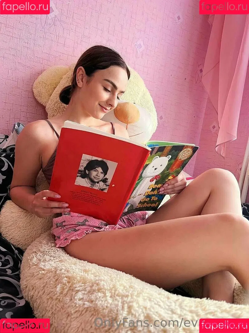 eva_percy Onlyfans Photo Gallery 