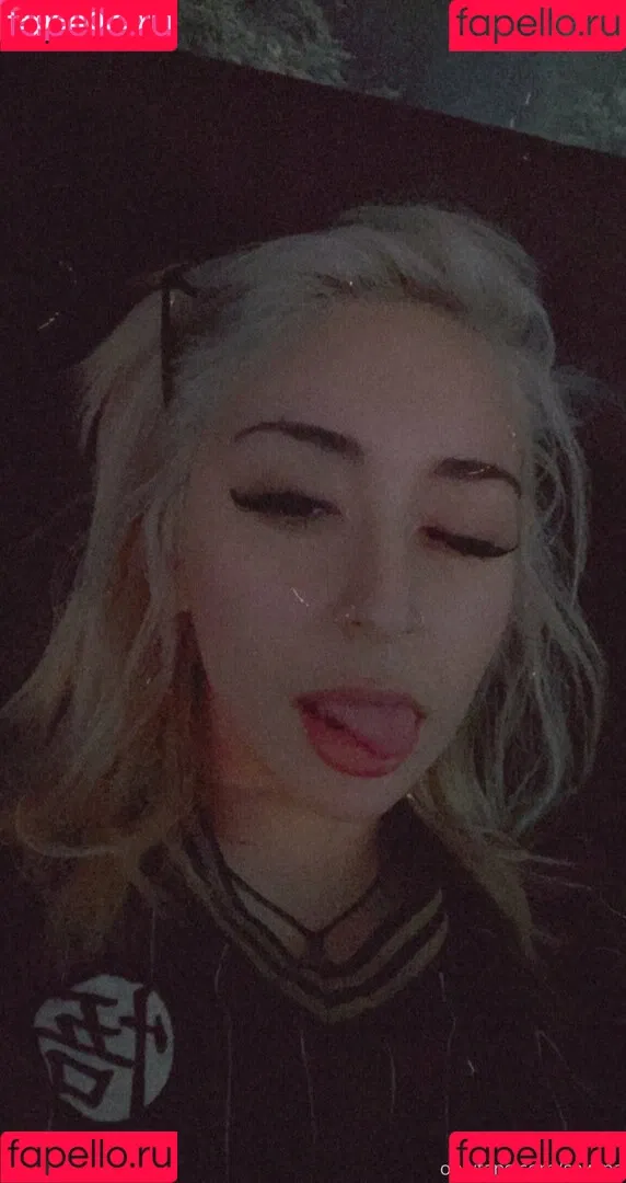 sawina Onlyfans Photo Gallery 