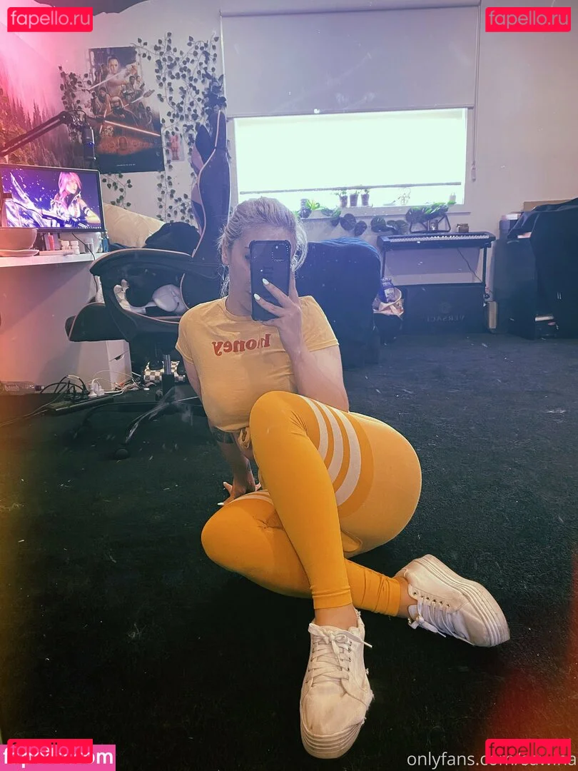 sawina Onlyfans Photo Gallery 