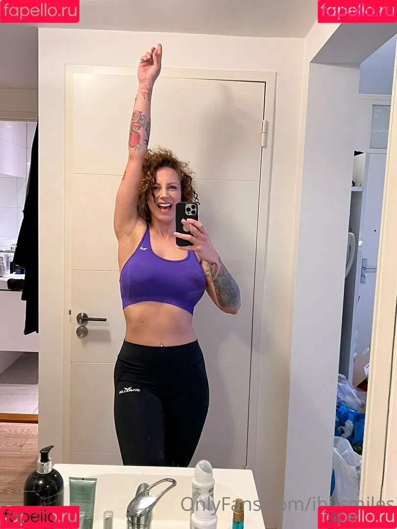 Smiling Dutchie Onlyfans Photo Gallery 