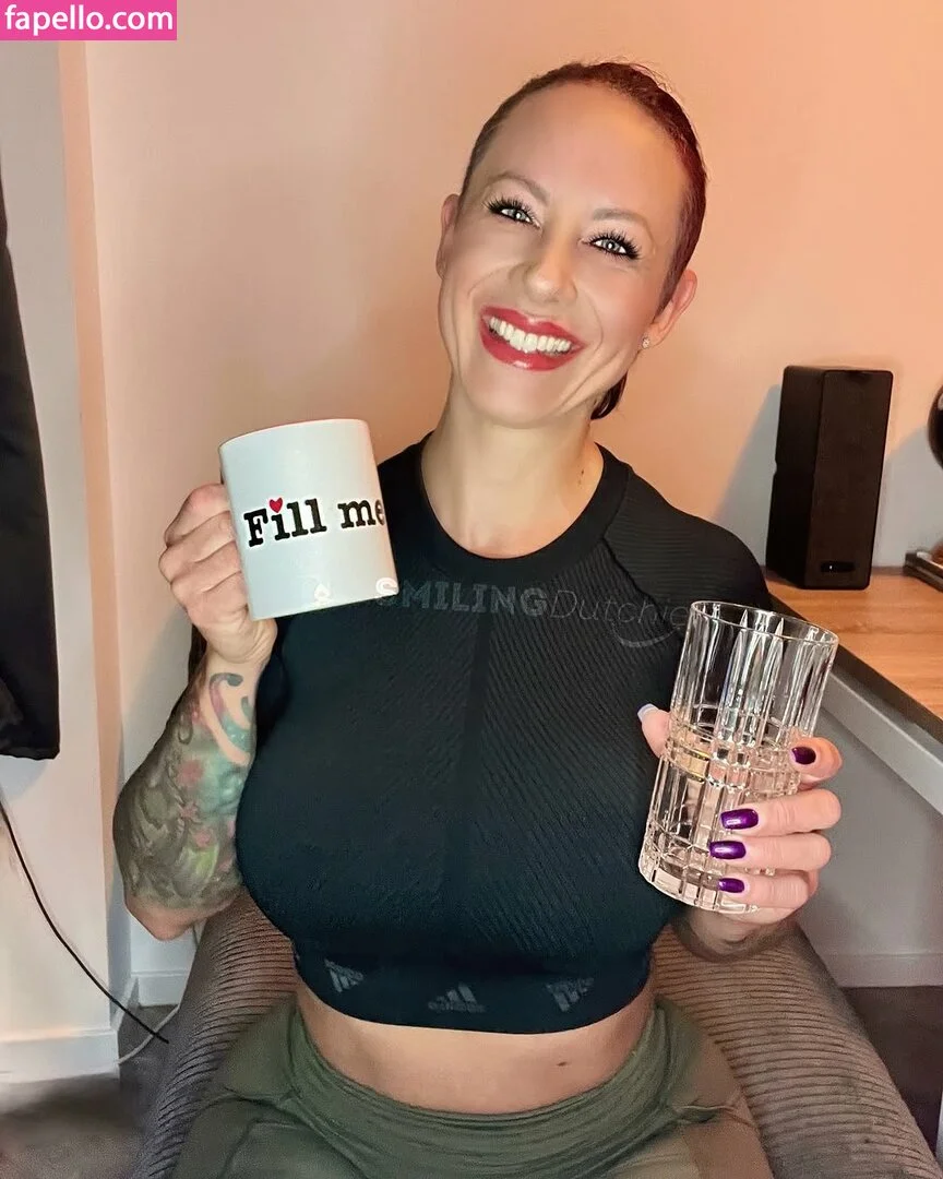 Smiling Dutchie Onlyfans Photo Gallery 