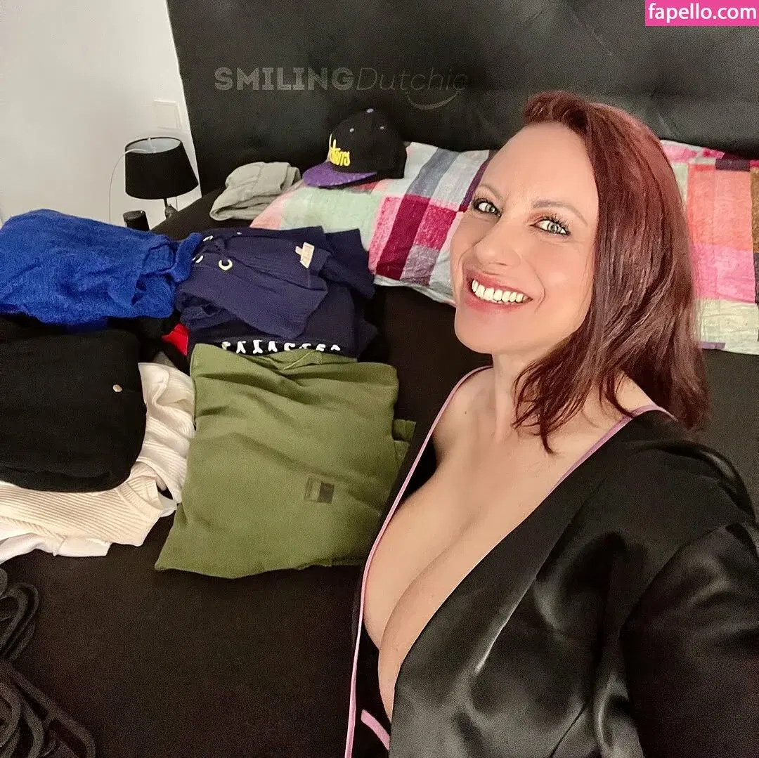 Smiling Dutchie Onlyfans Photo Gallery 
