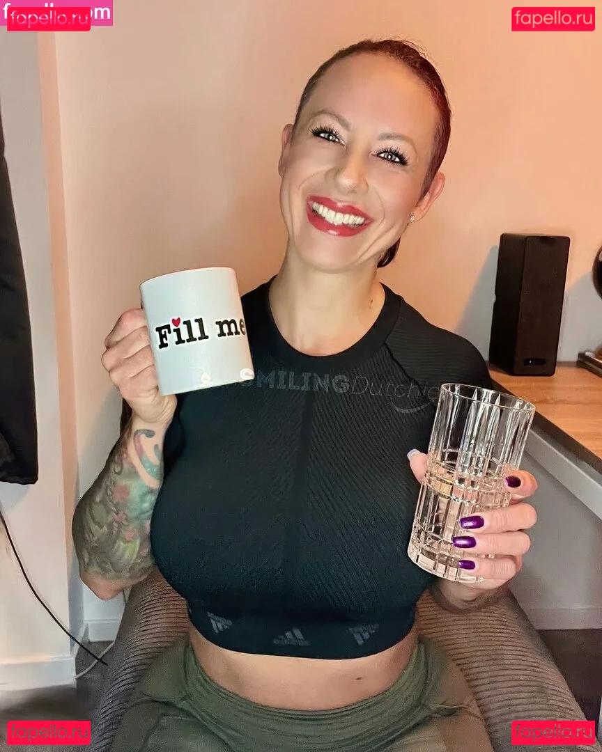 Smiling Dutchie Onlyfans Photo Gallery 