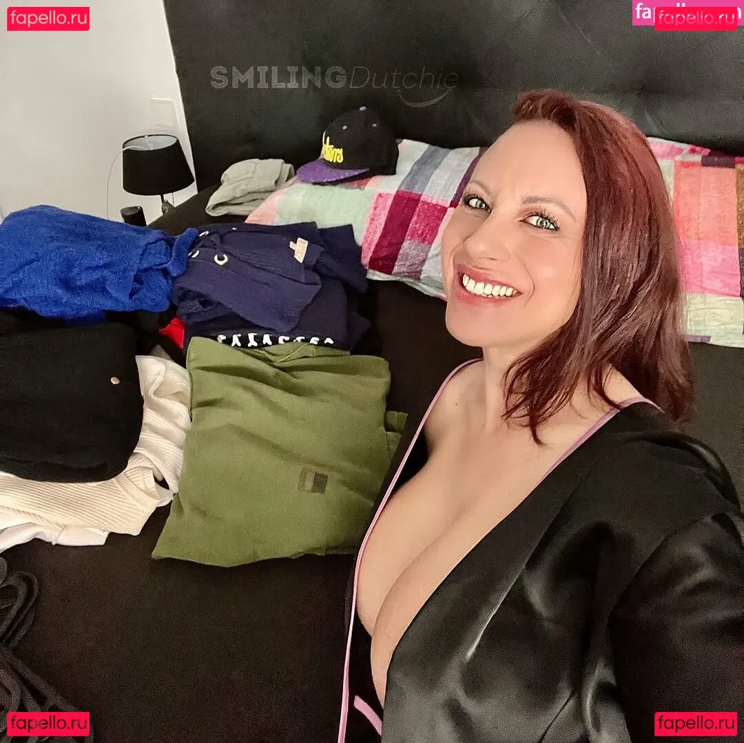 Smiling Dutchie Onlyfans Photo Gallery 