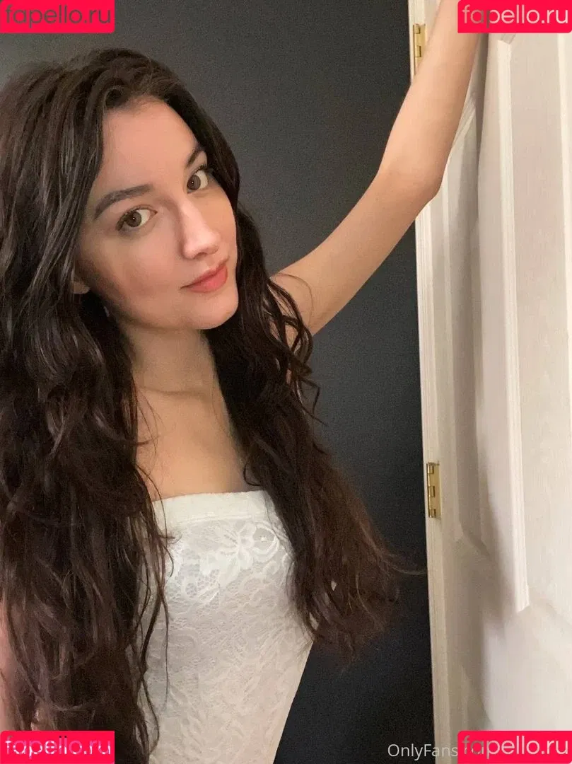 Lana Lanaroseof Onlyfans Photo Gallery 