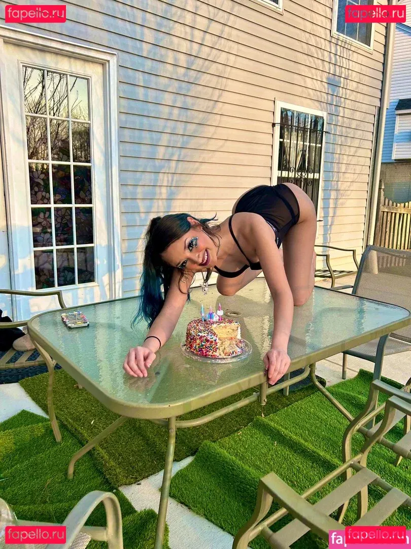 ittybittybarrrbie Onlyfans Photo Gallery 