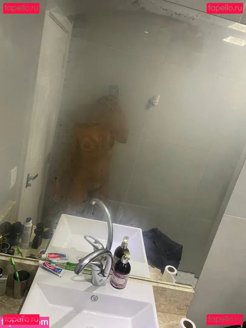 Sarah Tronchini Onlyfans Photo Gallery 