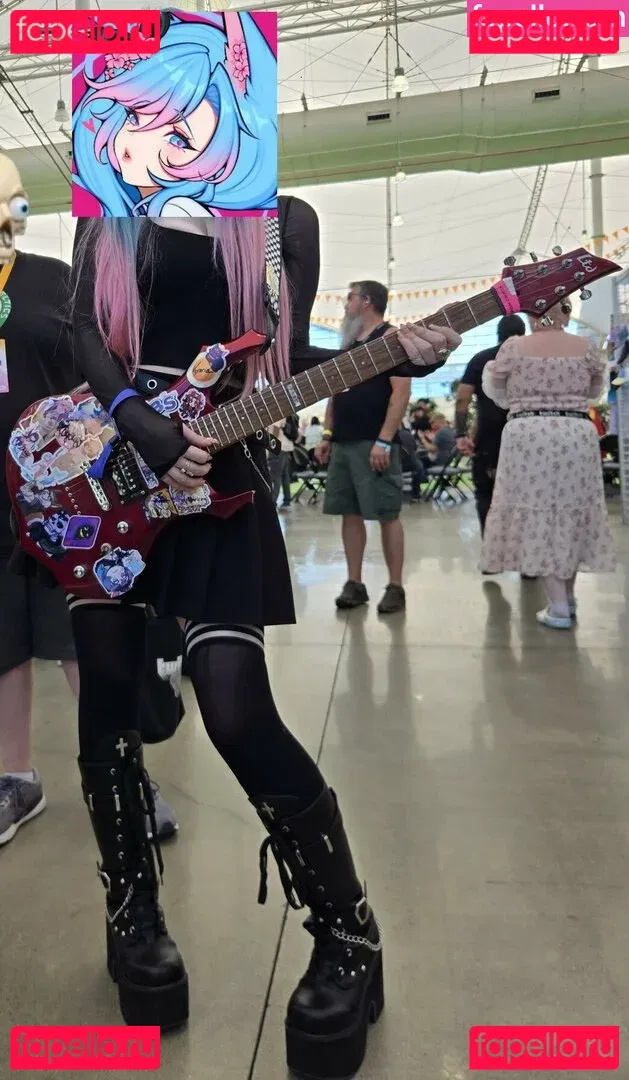 Silvervale Patreon Onlyfans Photo Gallery 