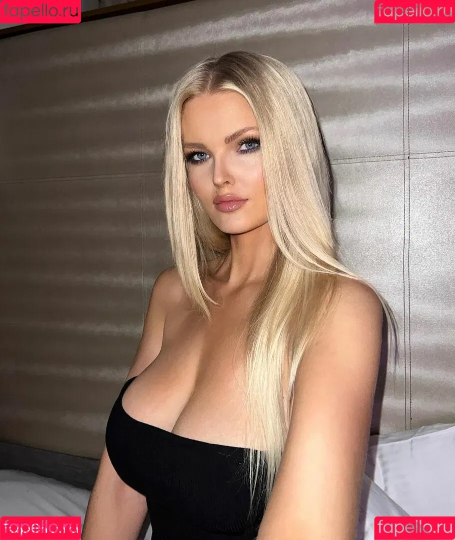 Zienna Sonne Onlyfans Photo Gallery 