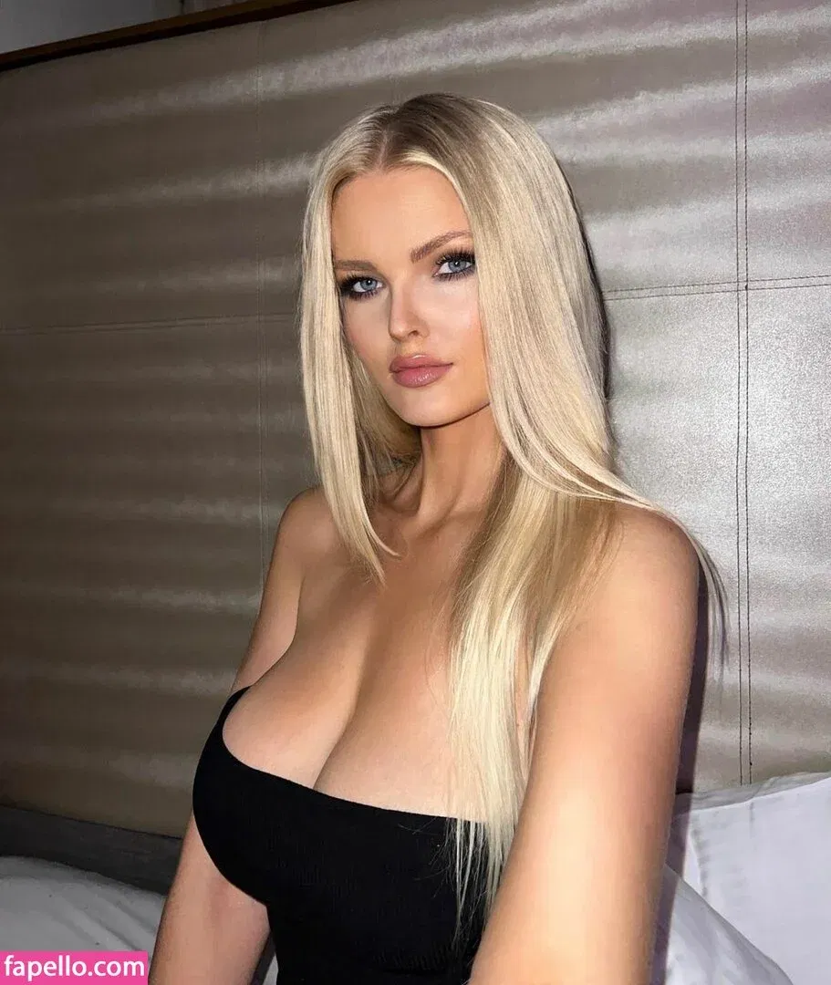 Zienna Sonne Onlyfans Photo Gallery 