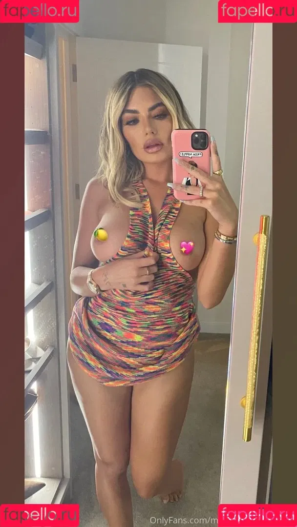 Megan Barton Hanson Onlyfans Photo Gallery 