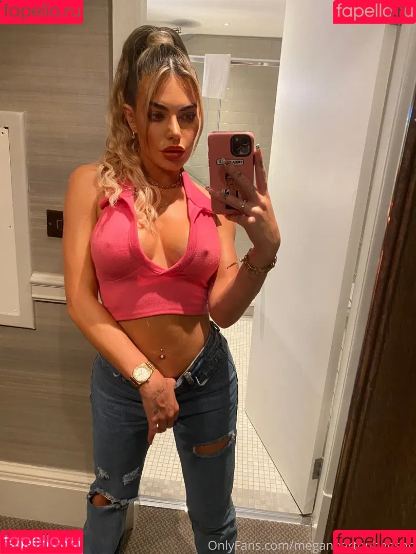 Megan Barton Hanson Onlyfans Photo Gallery 