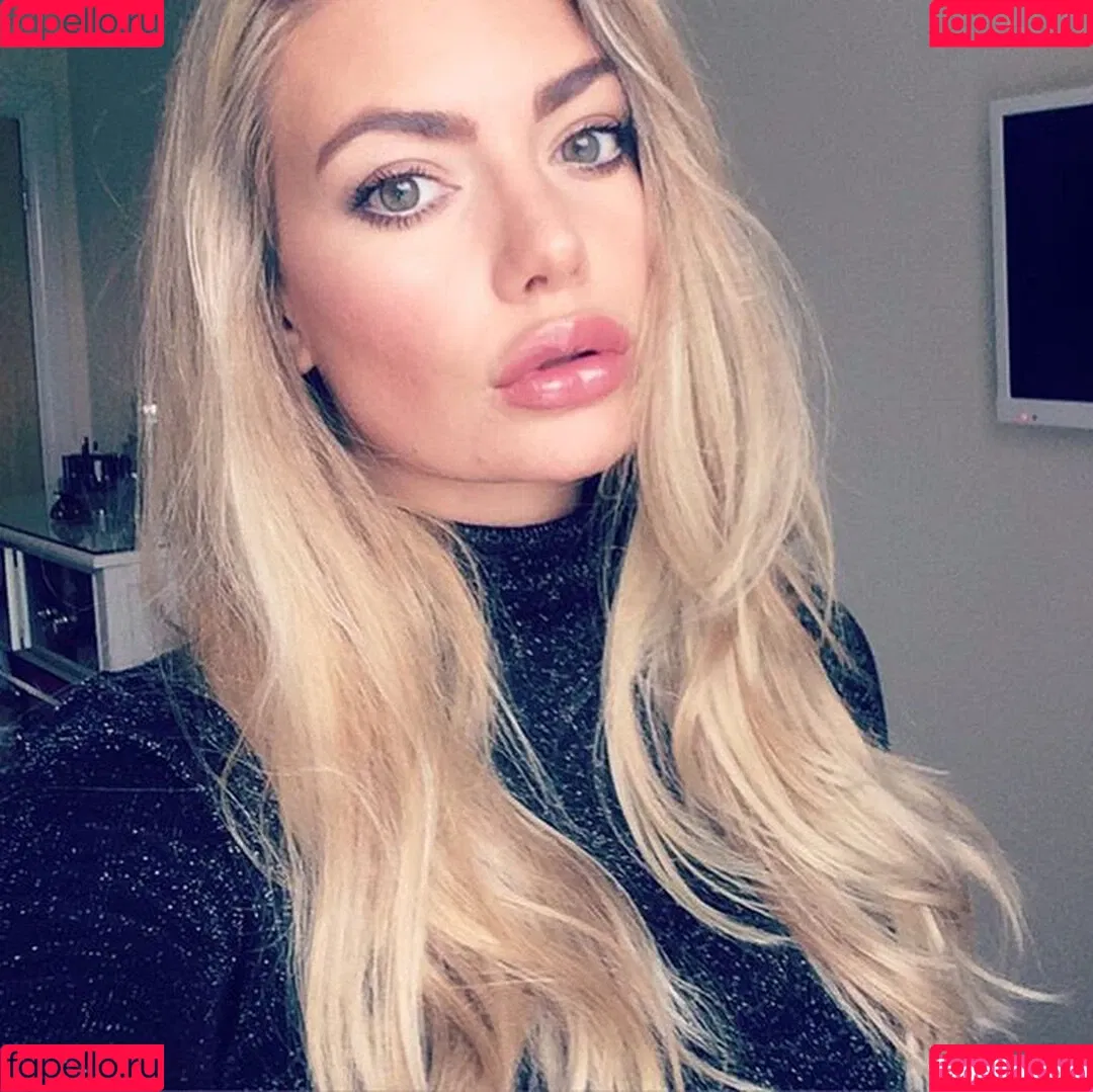 Megan Barton Hanson Onlyfans Photo Gallery 