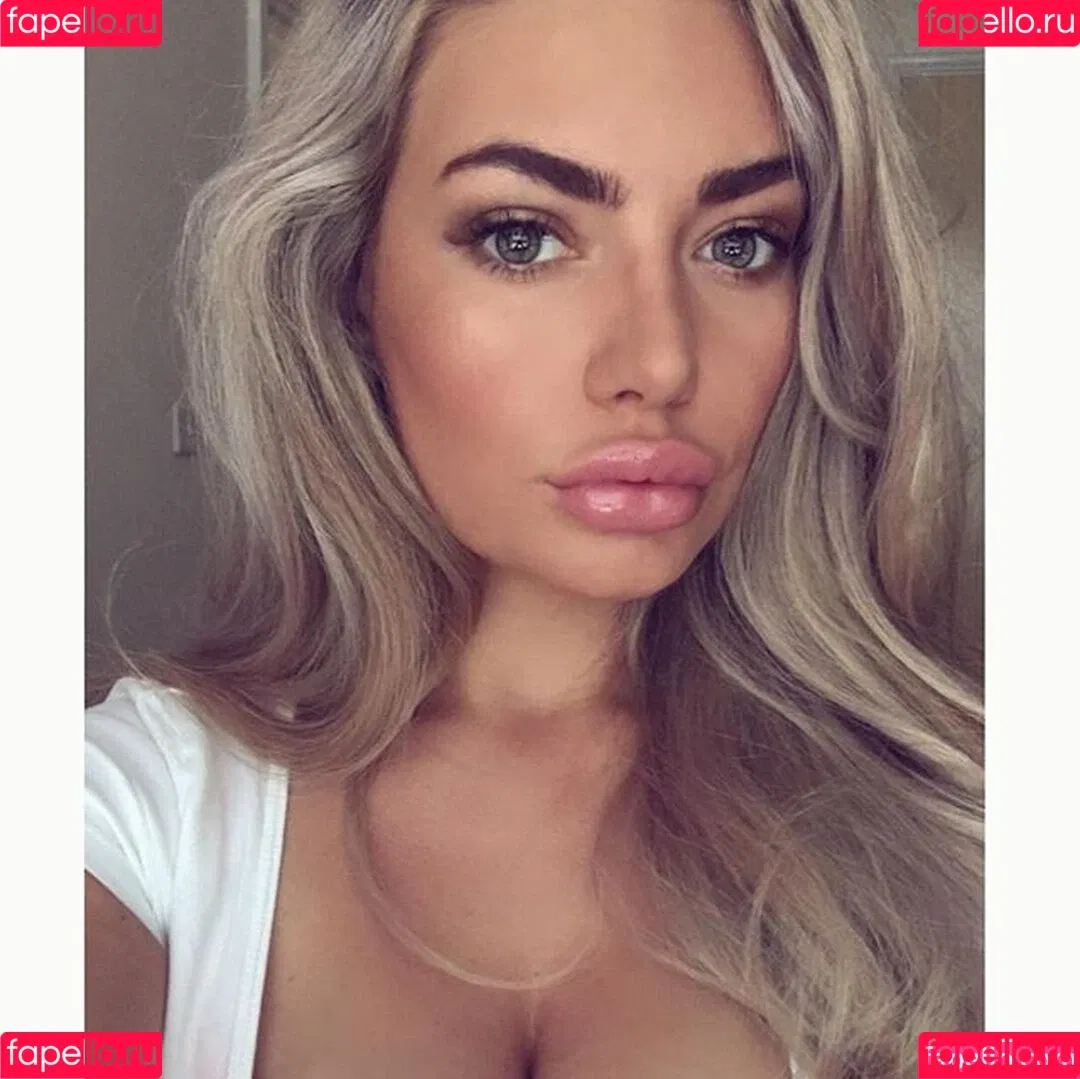 Megan Barton Hanson Onlyfans Photo Gallery 