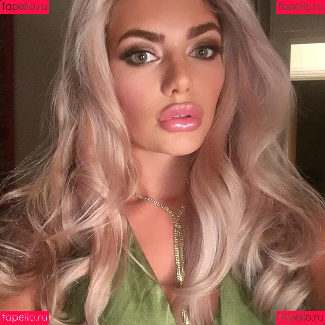 Megan Barton Hanson Onlyfans Photo Gallery 