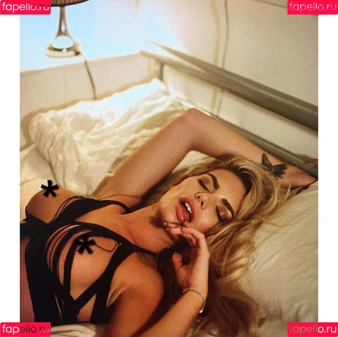 Megan Barton Hanson Onlyfans Photo Gallery 